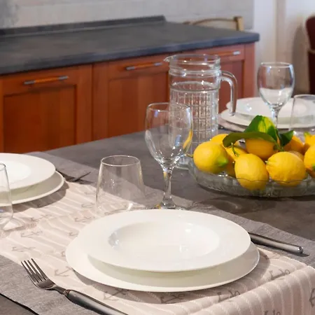 Welcomely - Cozy Pranos